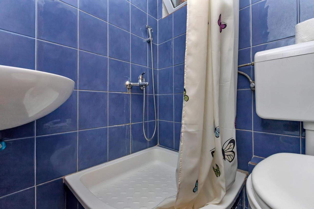 Apartments Nikola Bogomolje エクステリア 写真